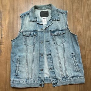 Levi’s denim men’s vest